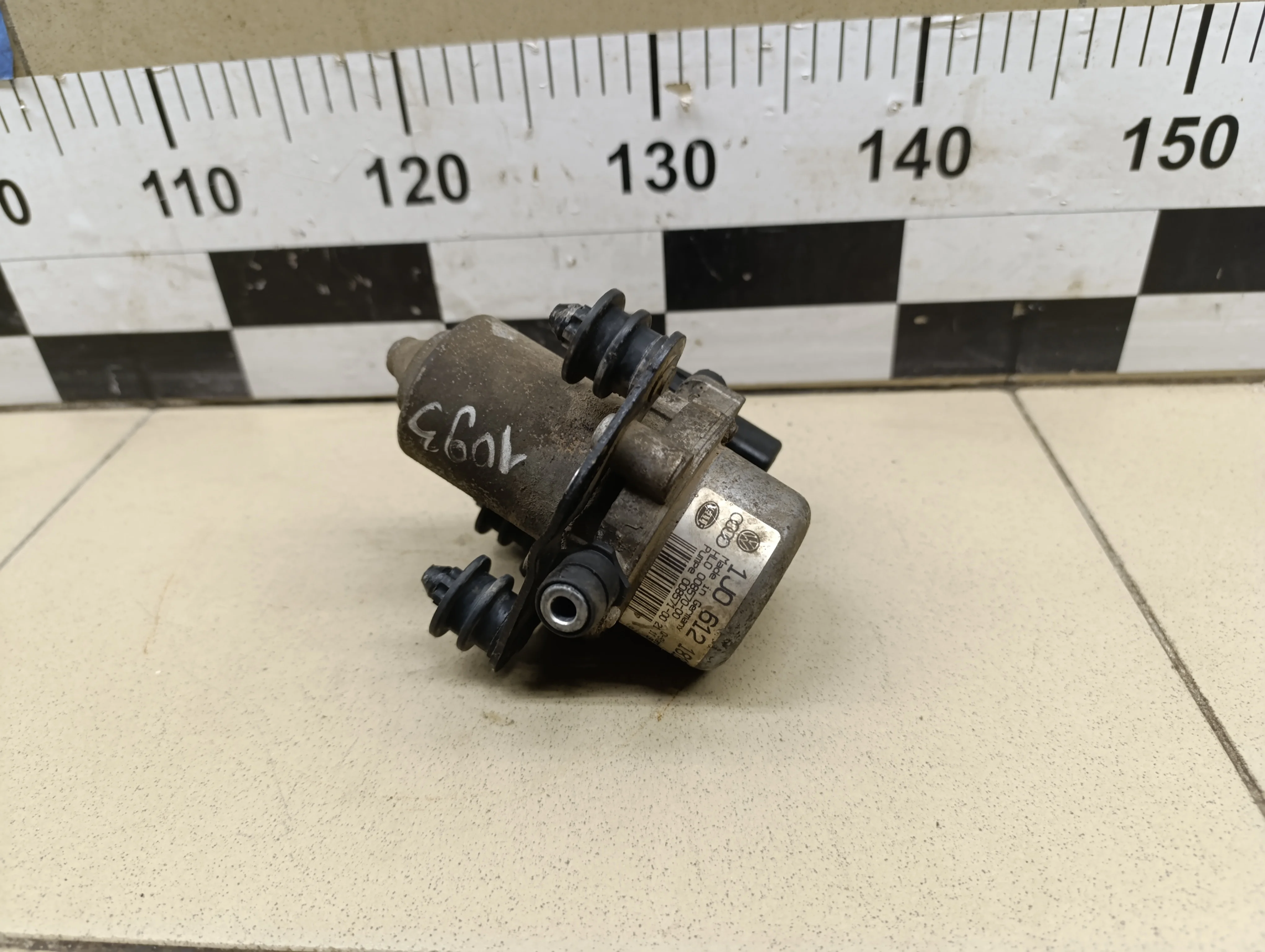 Насос вакуумный A3 (8L1) 1996-2003