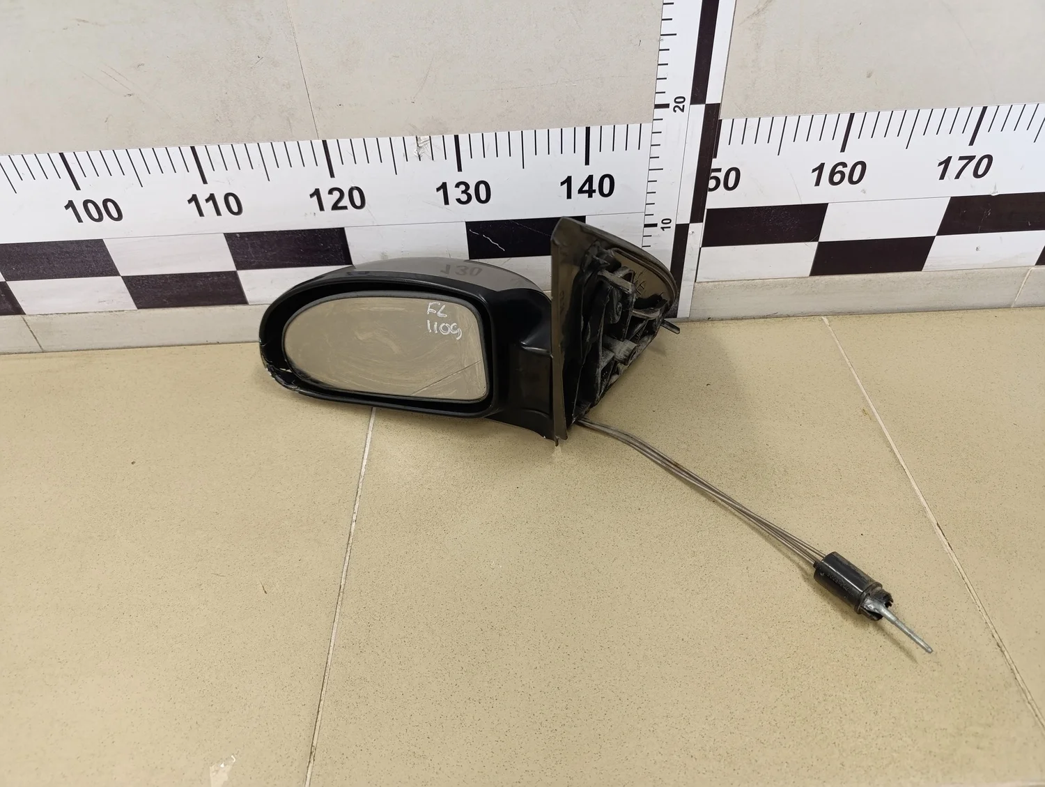 Зеркало левое механическое Focus I 1998-2004