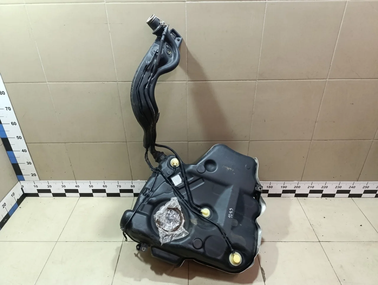 Бак топливный Yeti 2009>