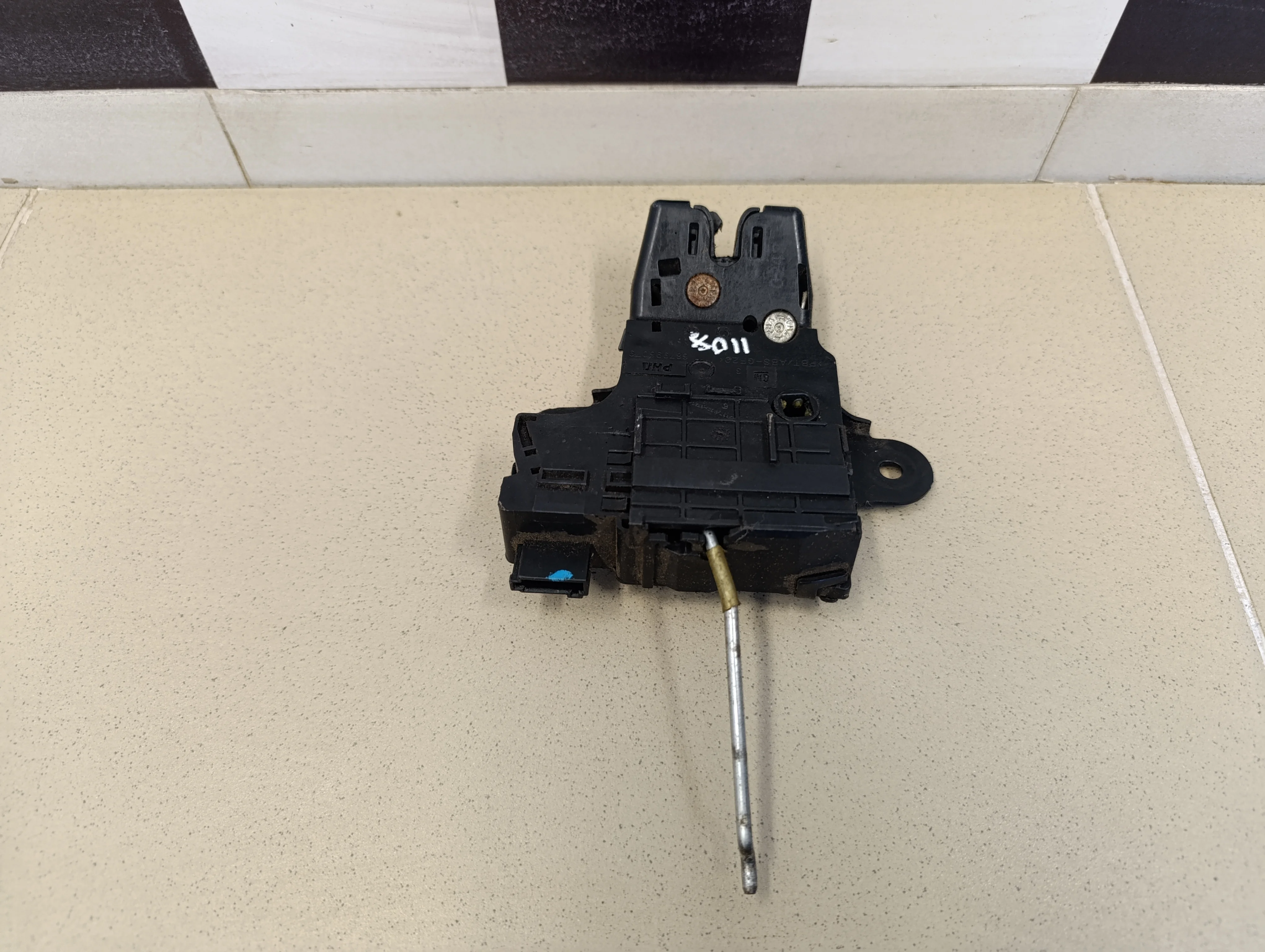 Замок багажника Cruze 2009-2016