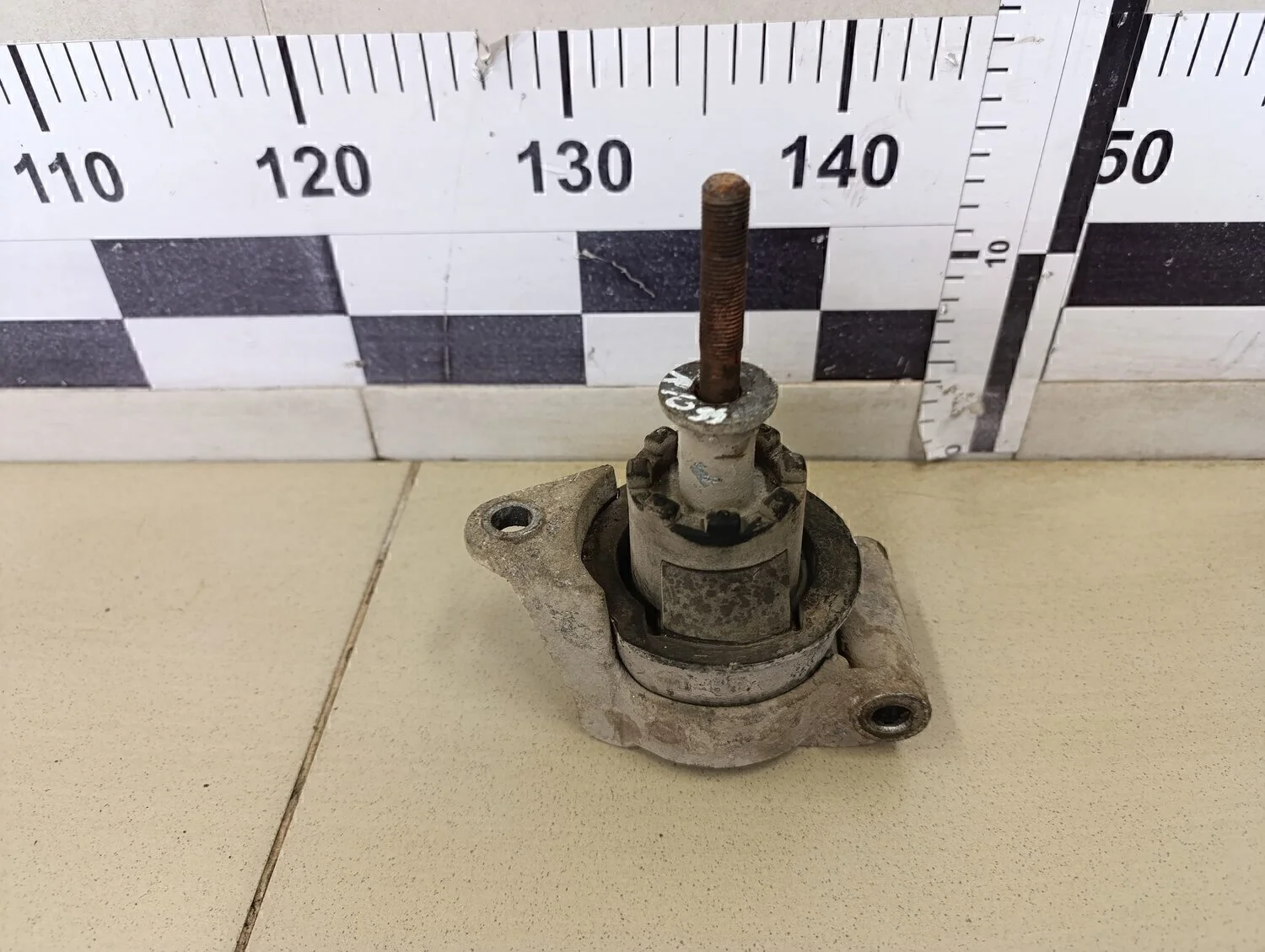 Опора двигателя задняя Astra H / Family 2004-2015