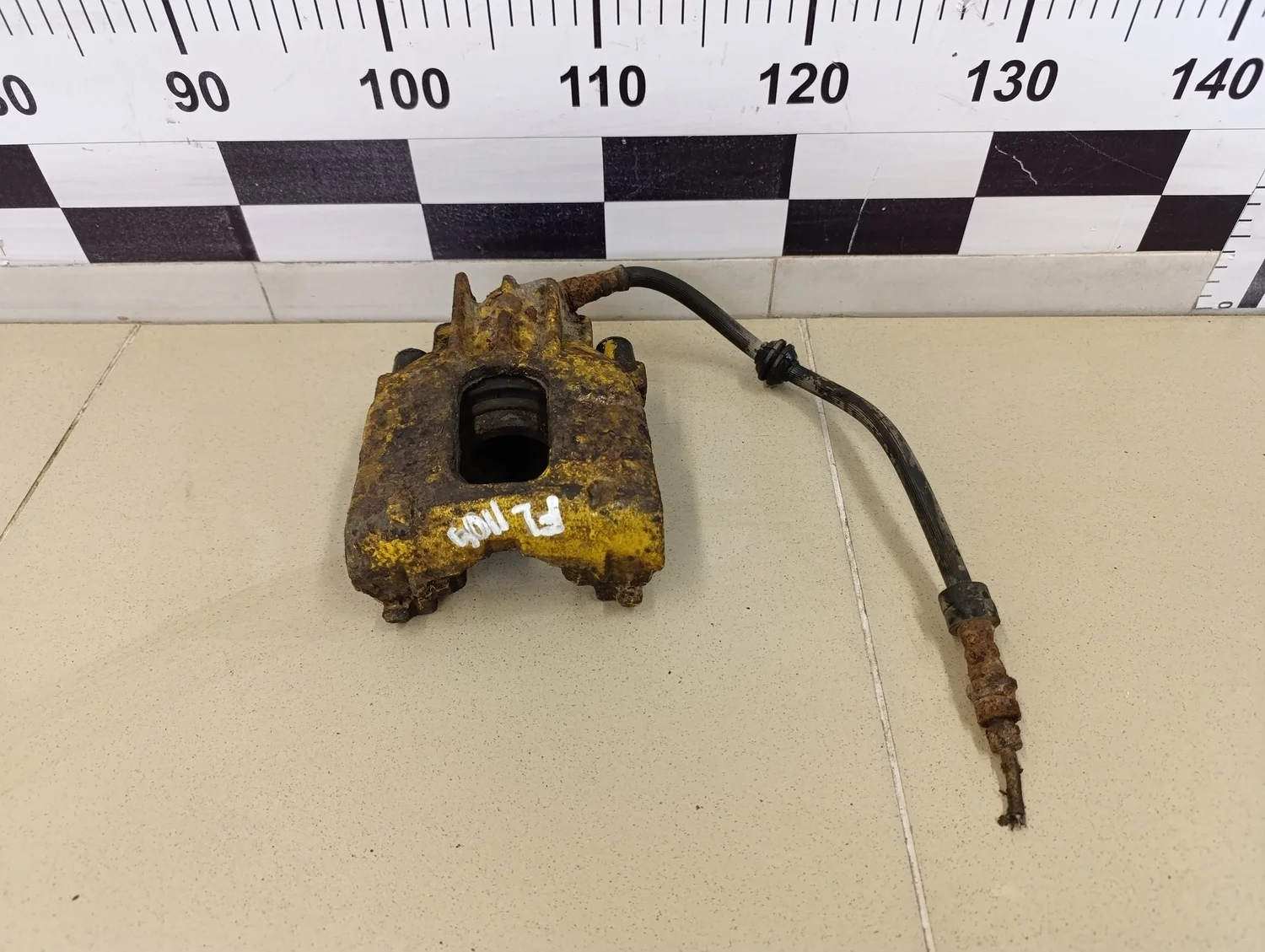 Суппорт передний левый Focus I 1998-2004