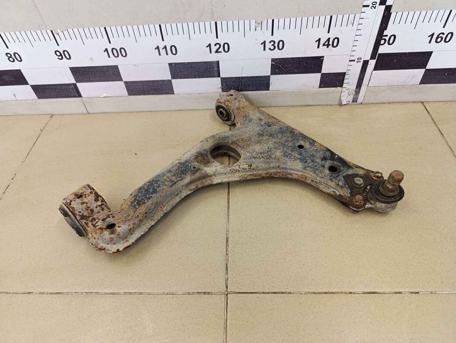 Рычаг передний правый Astra H / Family 2004-2015