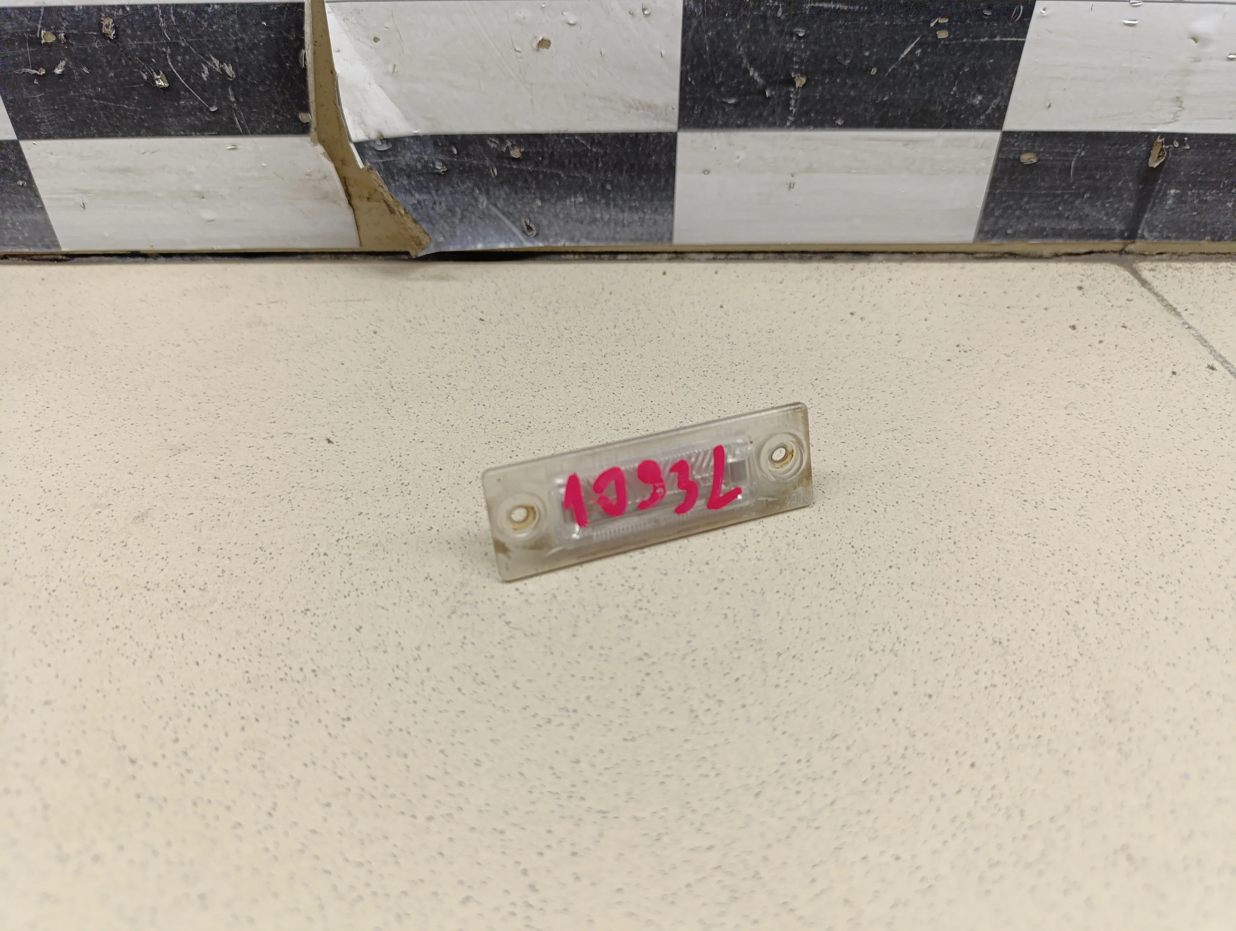 Фонарь подсветки номера Passat [B5] 2000-2005