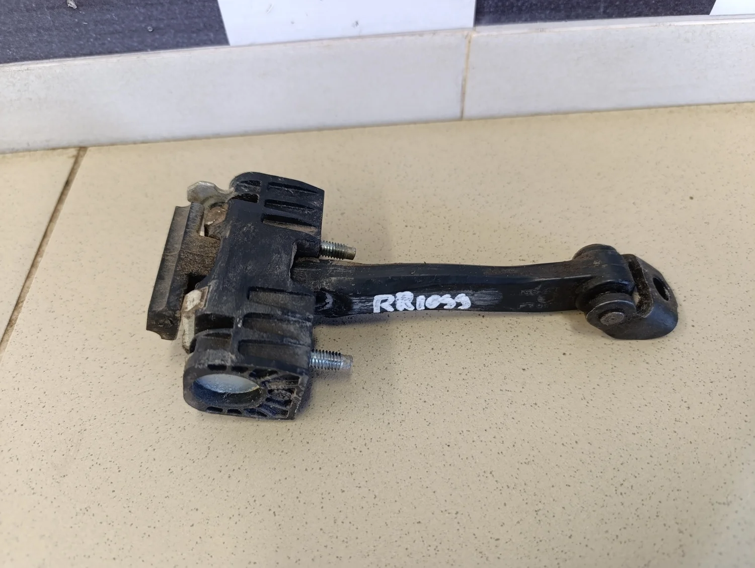 Ограничитель двери Astra H / Family 2004-2015