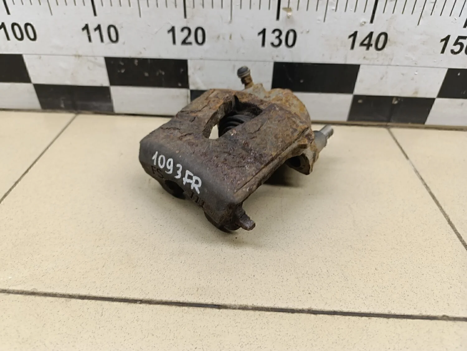 Суппорт передний правый A3 (8L1) 1996-2003