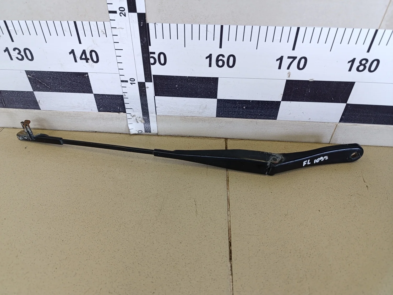 Поводок стеклоочистителя передний левый Astra H / Family 2004-2015