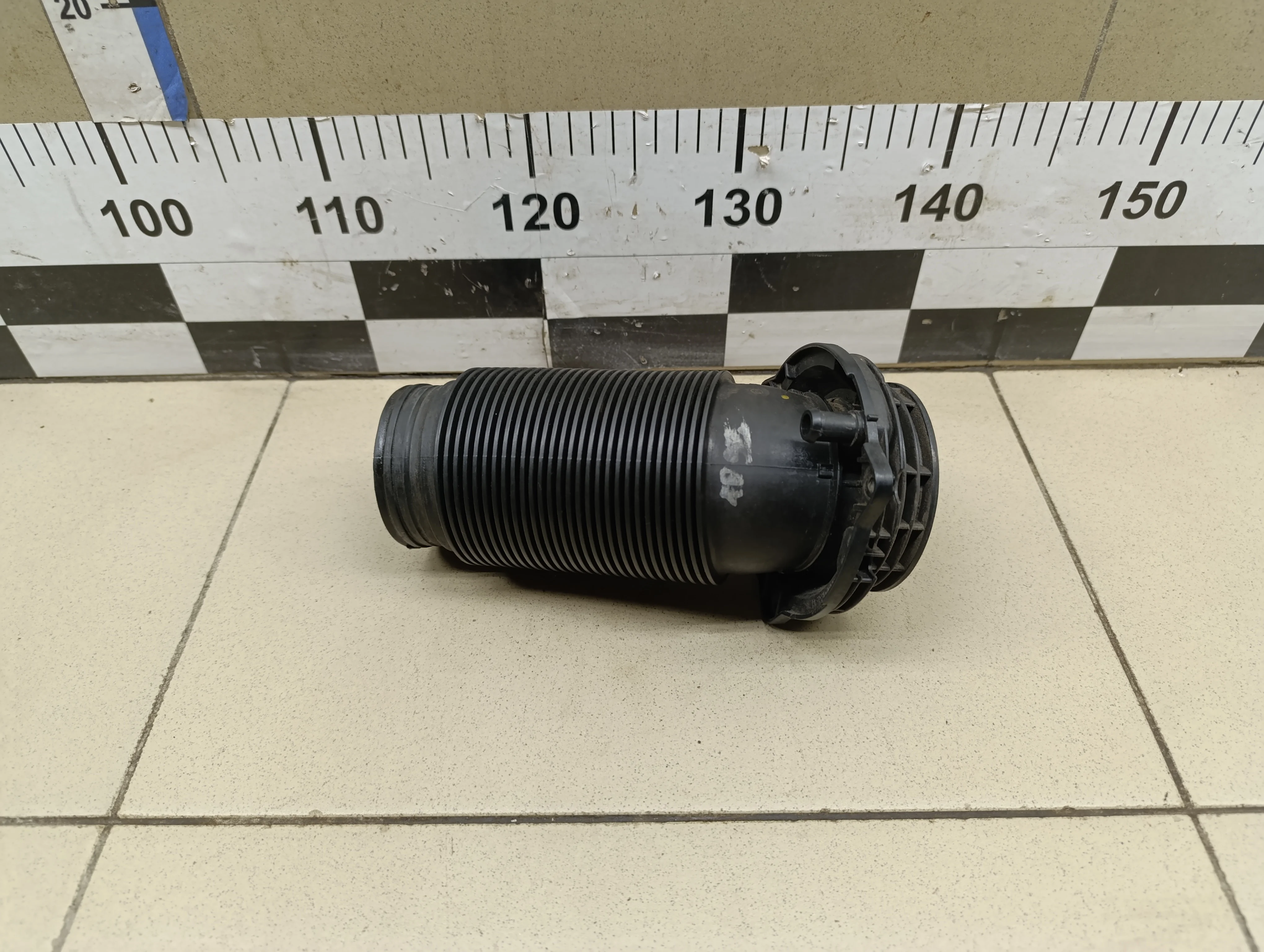 Патрубок воздушного фильтра Yeti 2009>