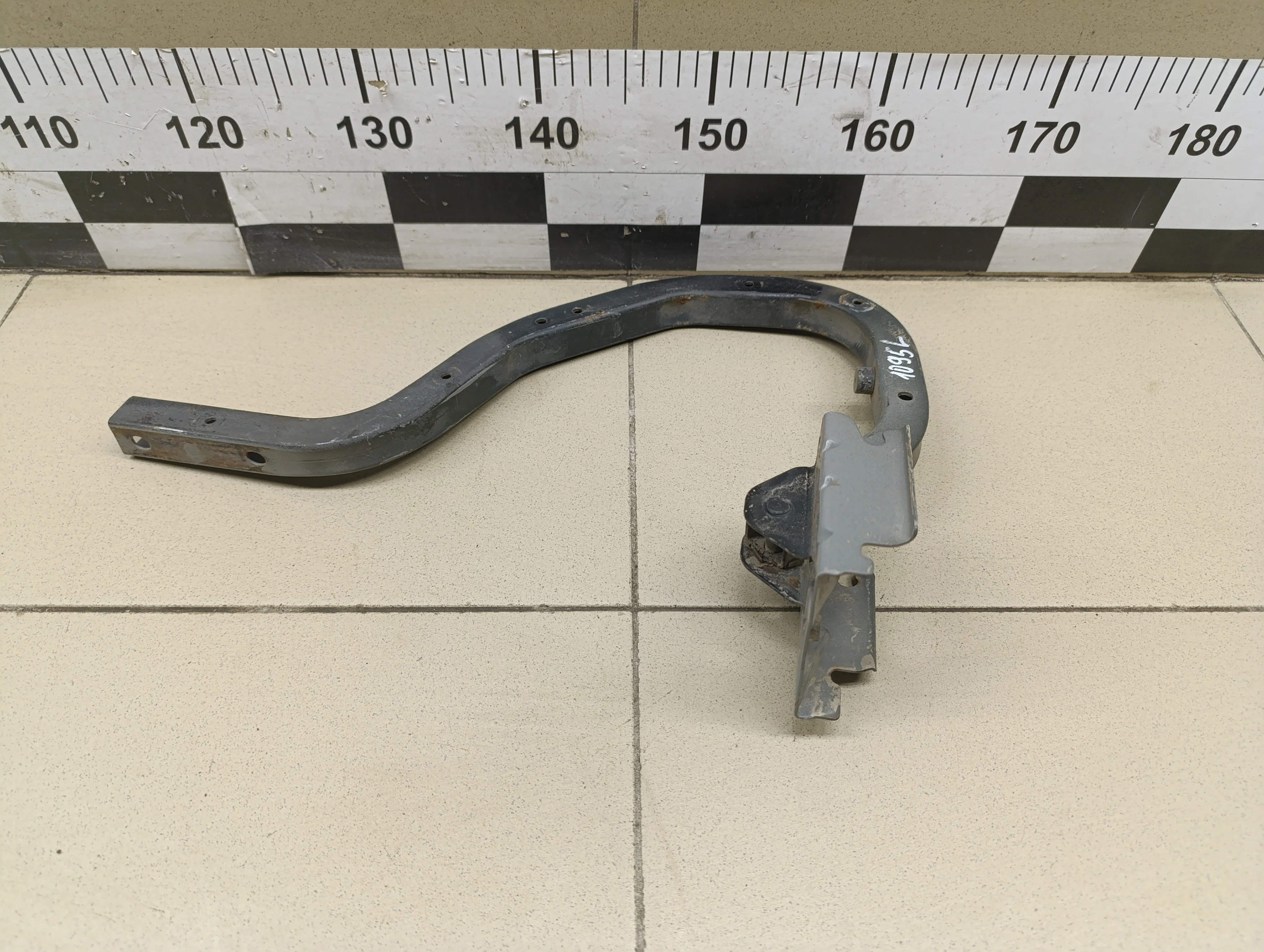 Петля крышки багажника Almera Classic (B10) 2006-2013