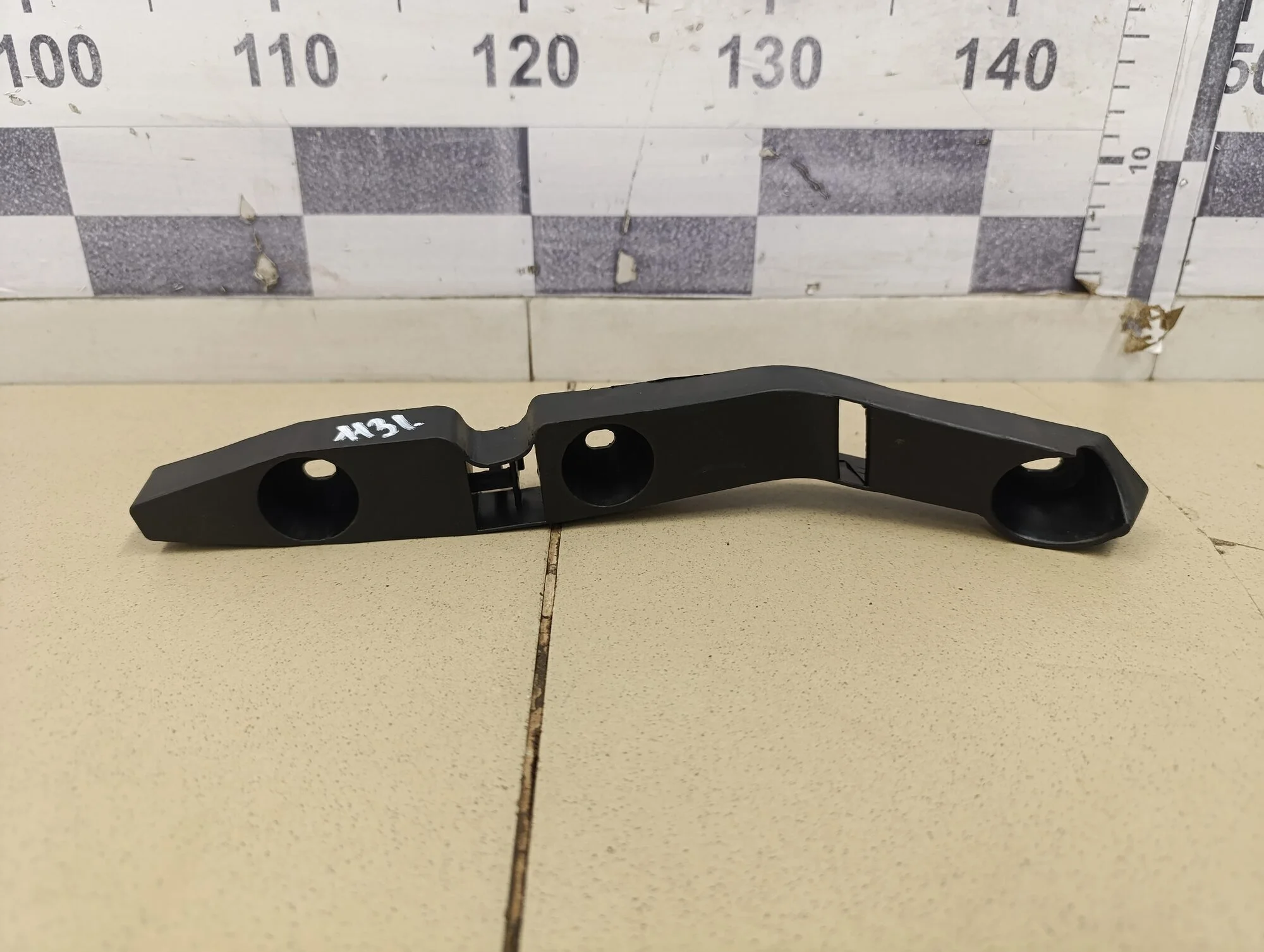 Кронштейн переднего бампера правый Focus II 2005-2008