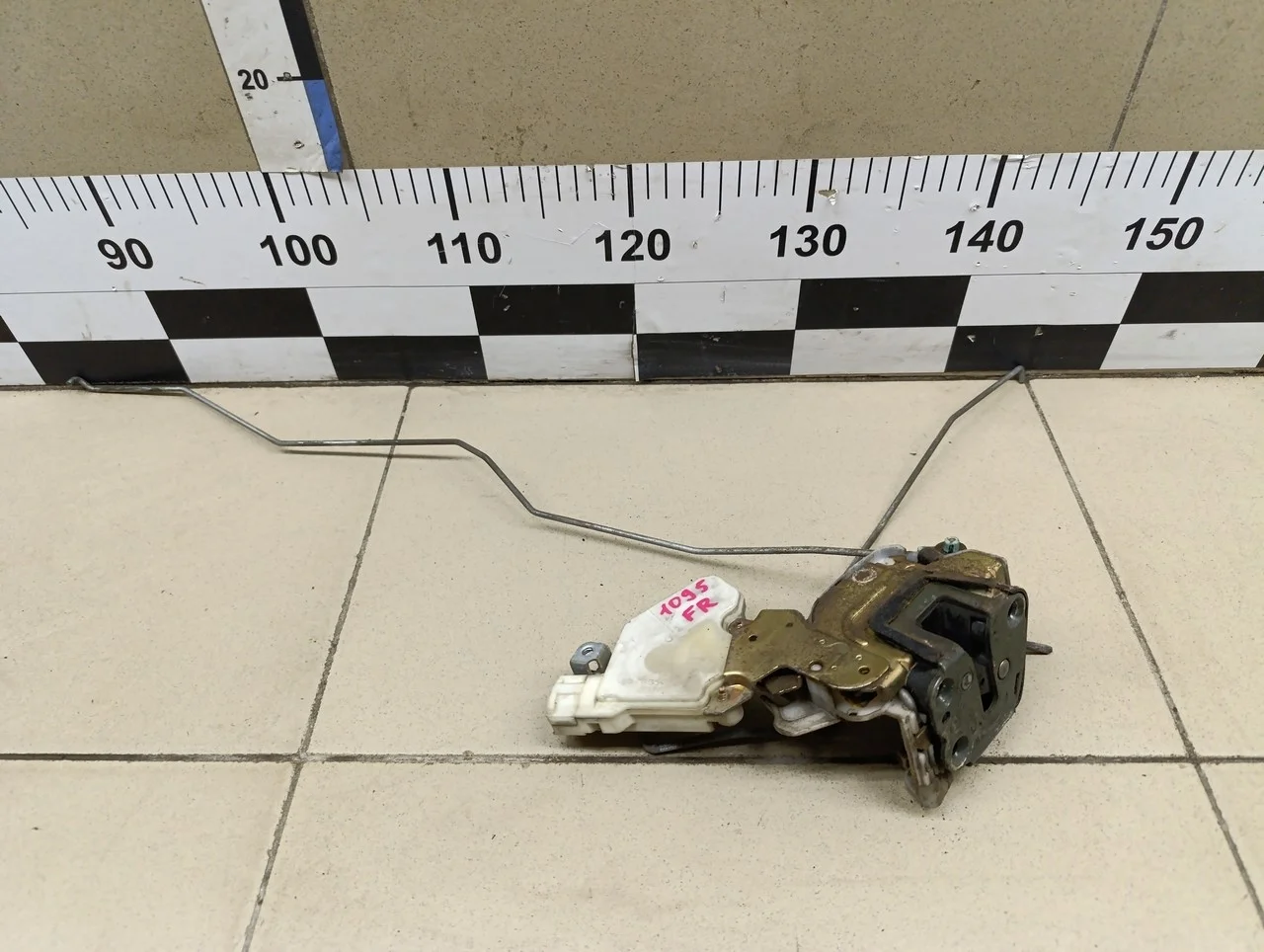 Замок двери передней правой Almera Classic (B10) 2006-2013