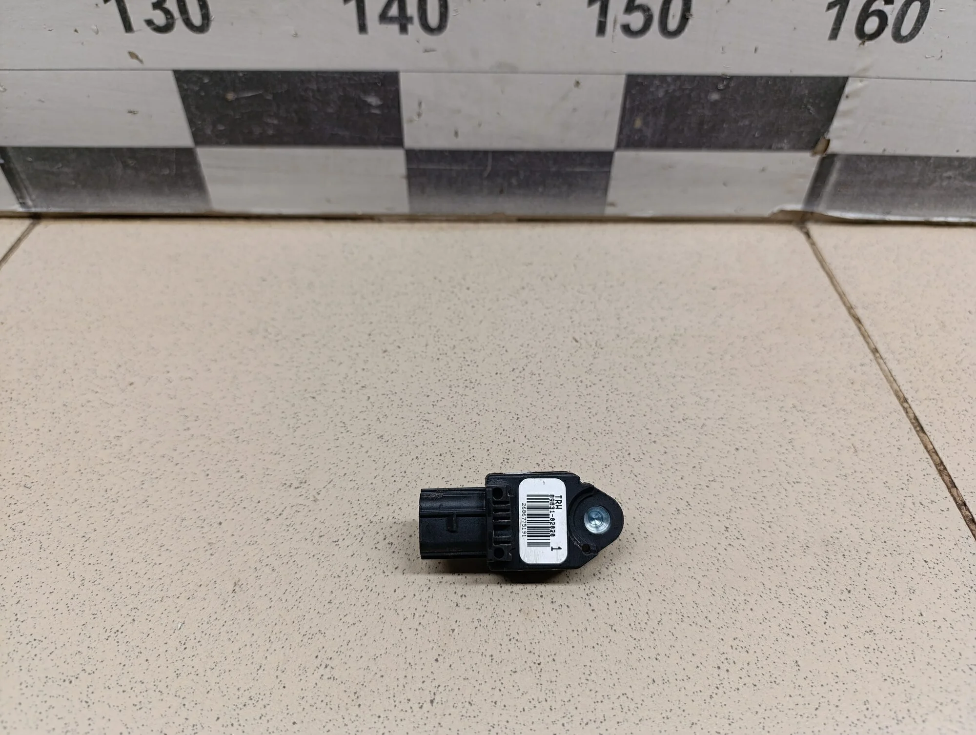 Датчик AIR BAG Avensis II 2003-2008