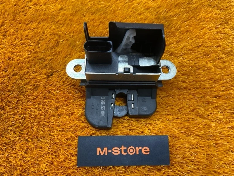 Замок багажника Volkswagen Tiguan 2013 5M0827505E 5N CTHA