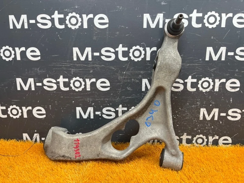 Рычаг подвески нижний Audi Q7 2008 7L8407152K 4LB BAR, передний правый