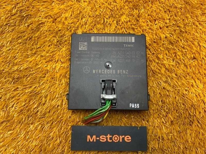 Блок управления ZGW (Центральный межсетевой преобразователь) Mercedes-Benz S-Class 2008 A2215408362 W221 273.961