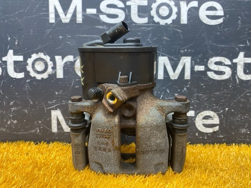 Суппорт Volkswagen Passat Cc 2010 5N0615404 B6/358 CCZB, задний правый