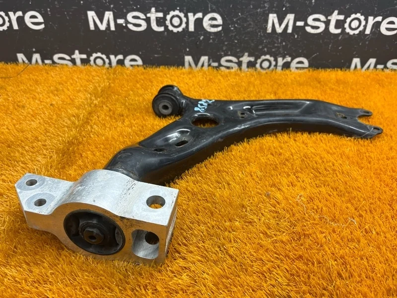 Рычаг подвески нижний Volkswagen Passat Cc 2010 5N0407152 B6/358 CCZB, передний правый