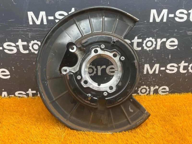 Кулак поворотный Volkswagen Touareg 2012 7P0505436B 7P CGR, задний правый