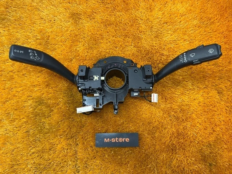 Блок подрулевых переключателей Audi A4 2009 8K0953502BC B8/8K CDH