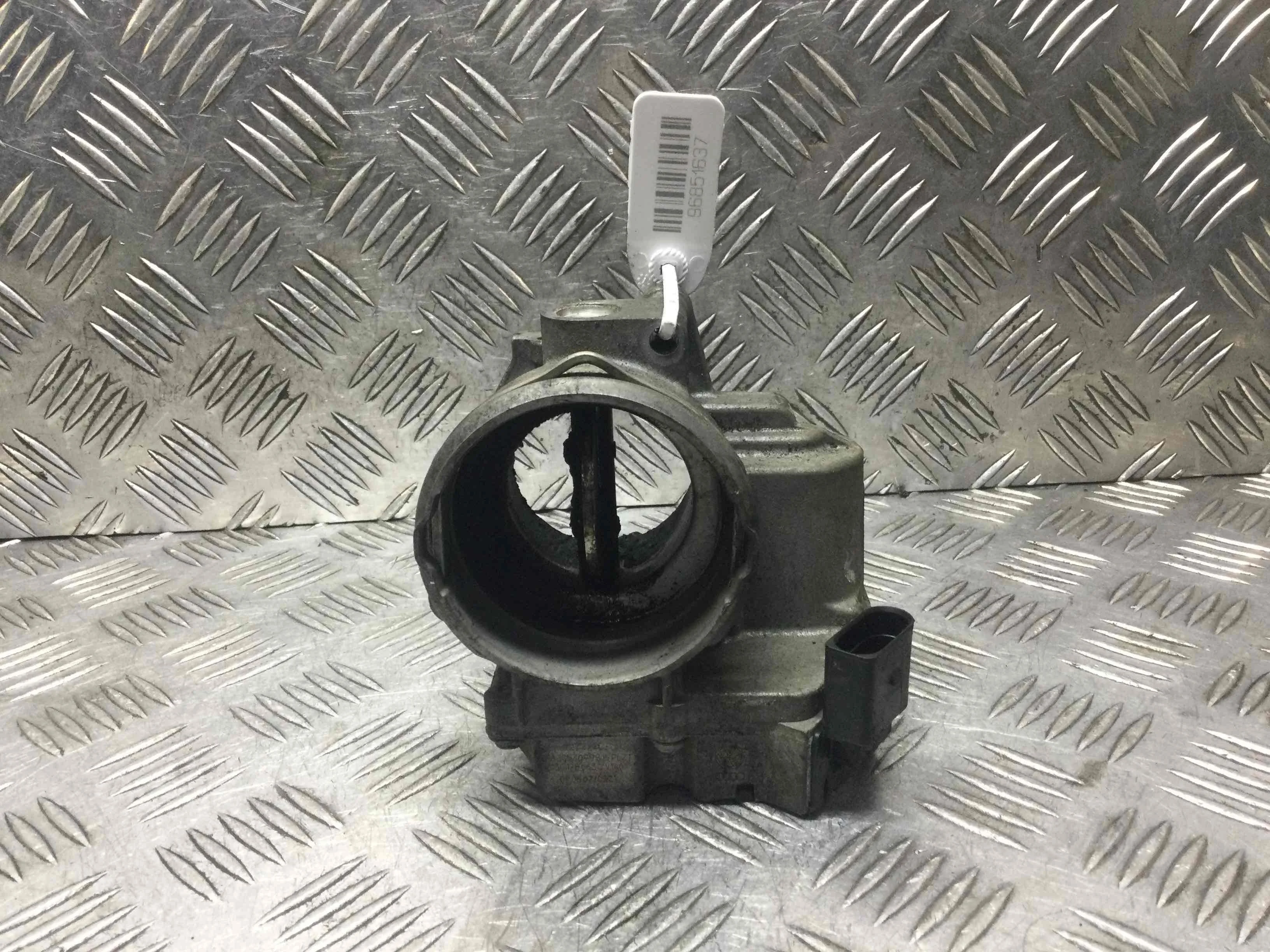 Заслонка дроссельная Volkswagen Golf 5 поколение (2004-2009) дизель 1.9 TDI Механика Х/б