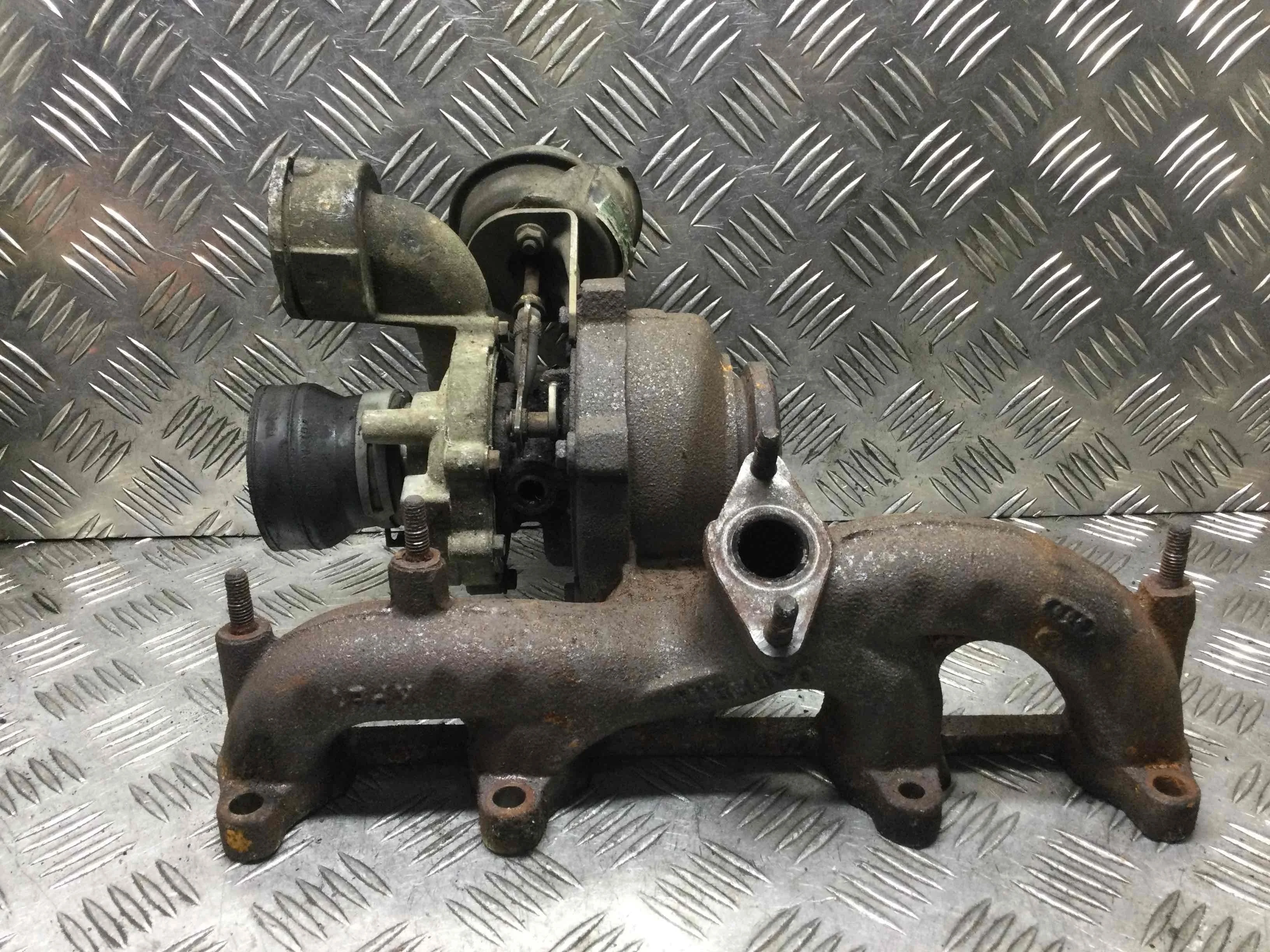 Турбина Volkswagen Passat B6 (2005-2010) дизель 1.9 TDI Механика Универсал