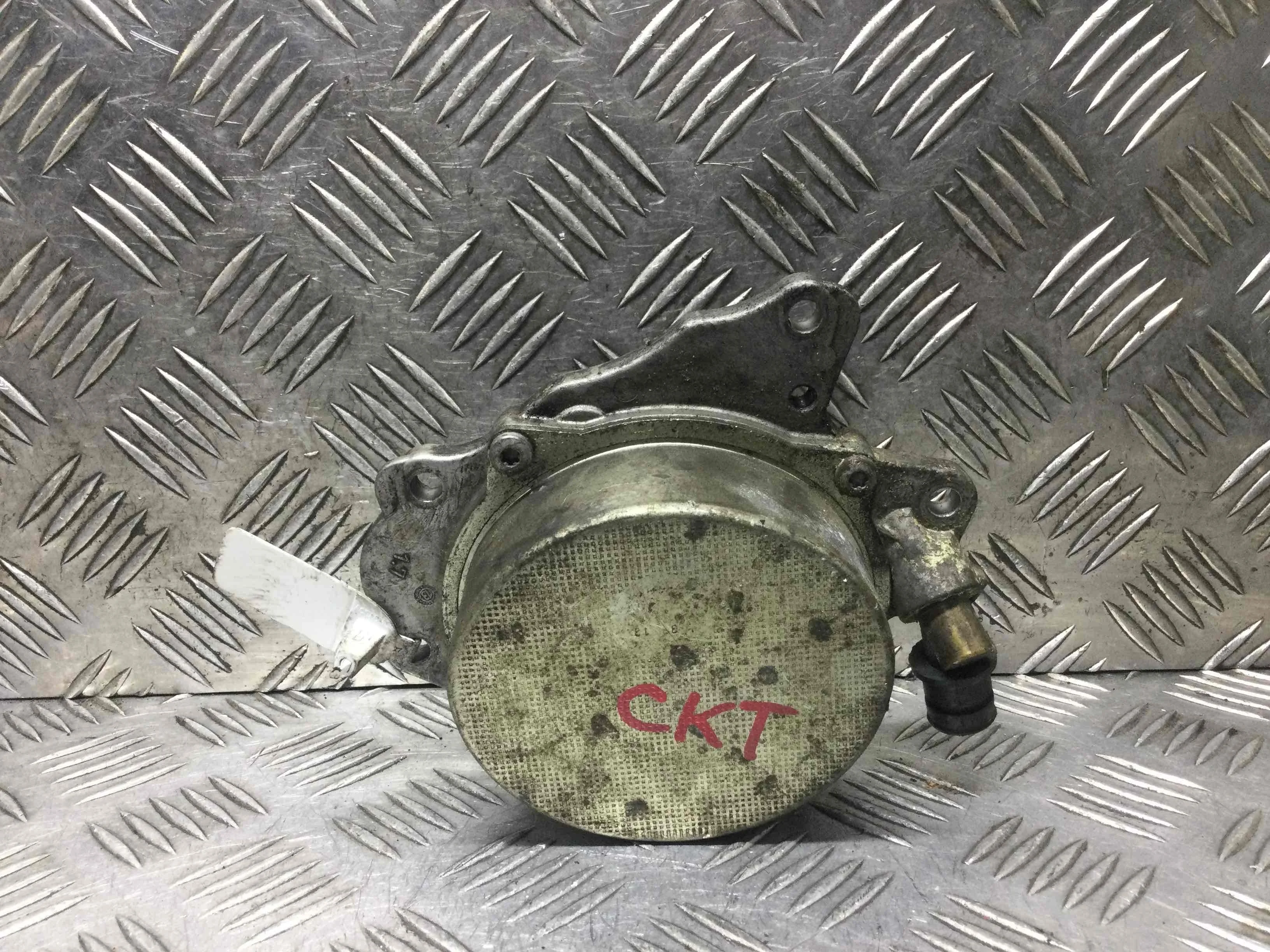 Насос вакуумный Volkswagen Crafter 1 поколение [рестайлинг] (2011-2016) дизель 2.0 TDI Механика Микроавтобус