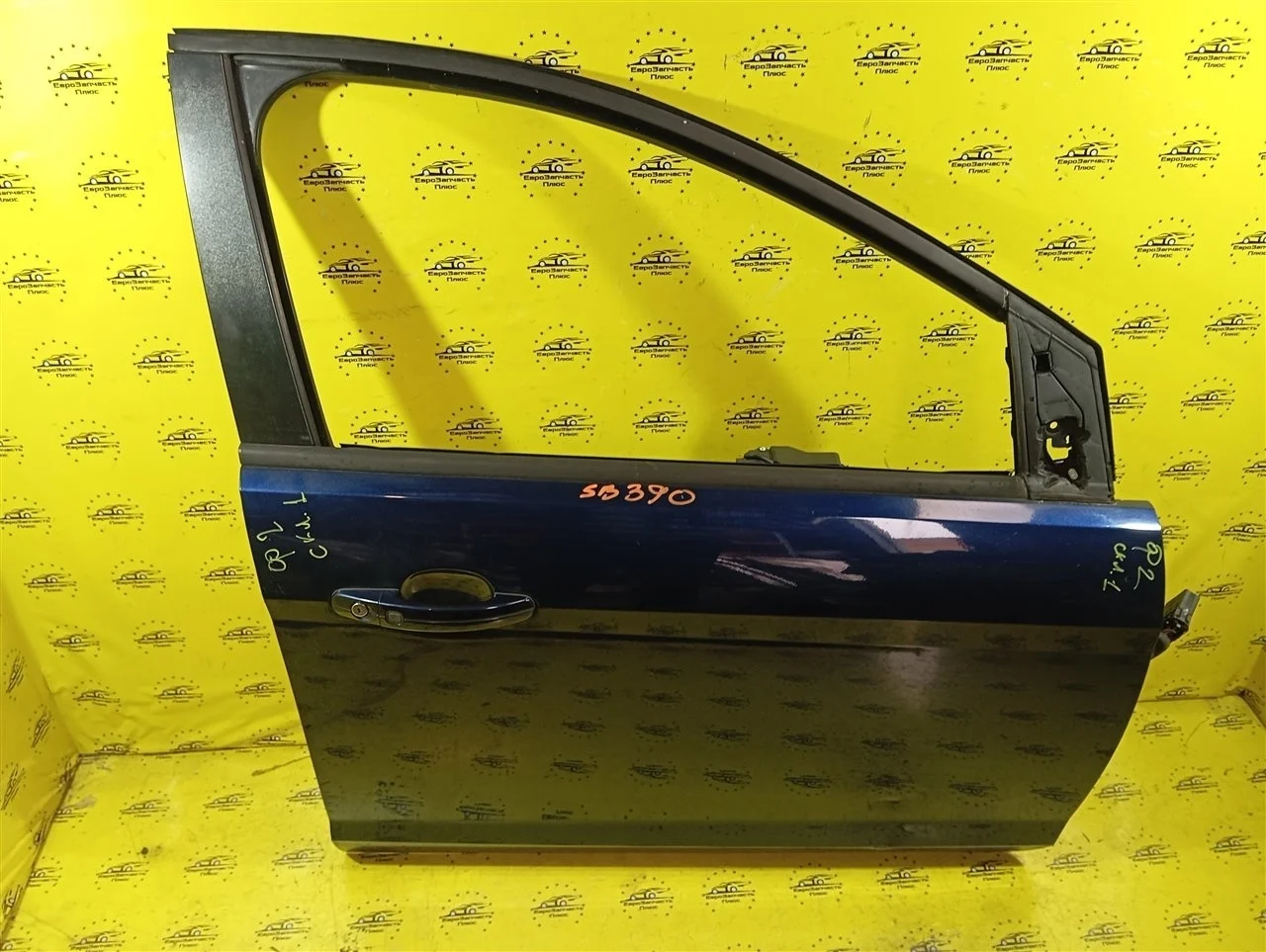 Дверь Ford Focus 2 1530169, передняя правая