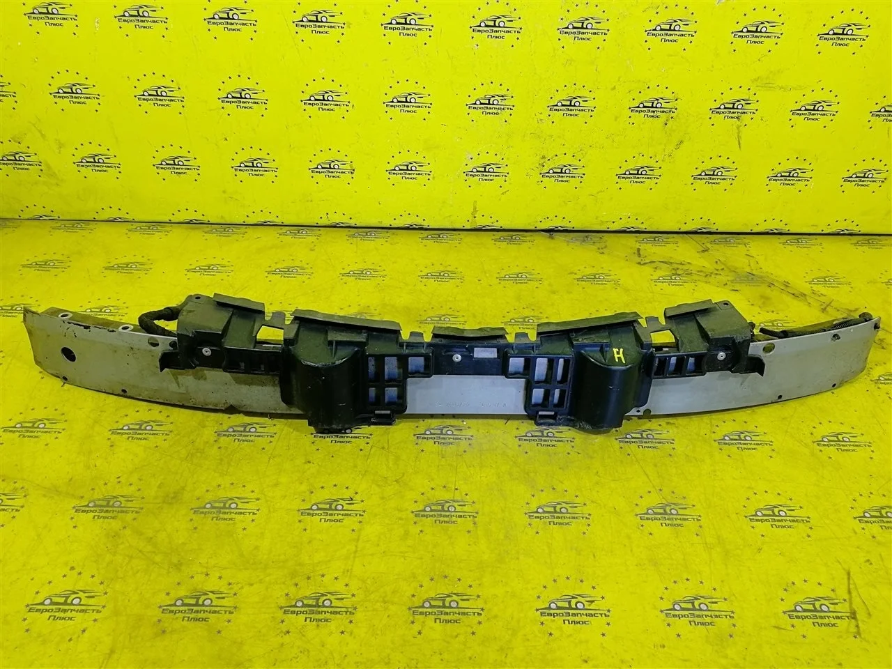 Усилитель бампера Opel Astra 24460537 H, передний