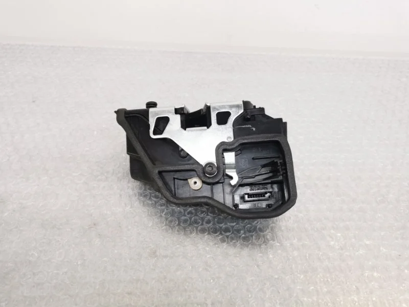 Замок боковой двери Bmw X5 2012 51227202148 E70 N55B30, задний правый