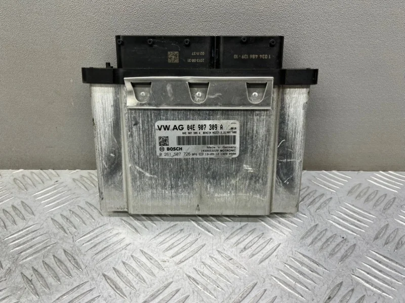 Блок управления двигателем Volkswagen Golf 7
