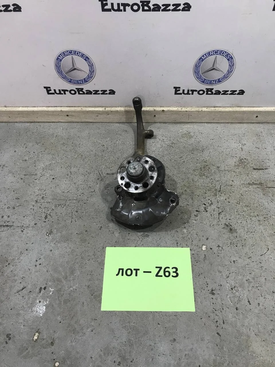Кулак поворотный передний правый Mercedes W221
