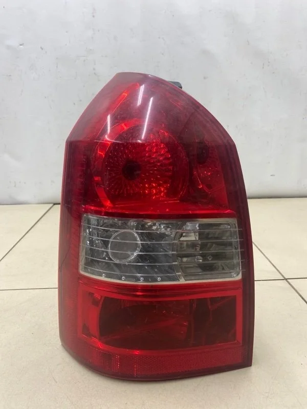 Фонарь задний левый Hyundai Tucson 1