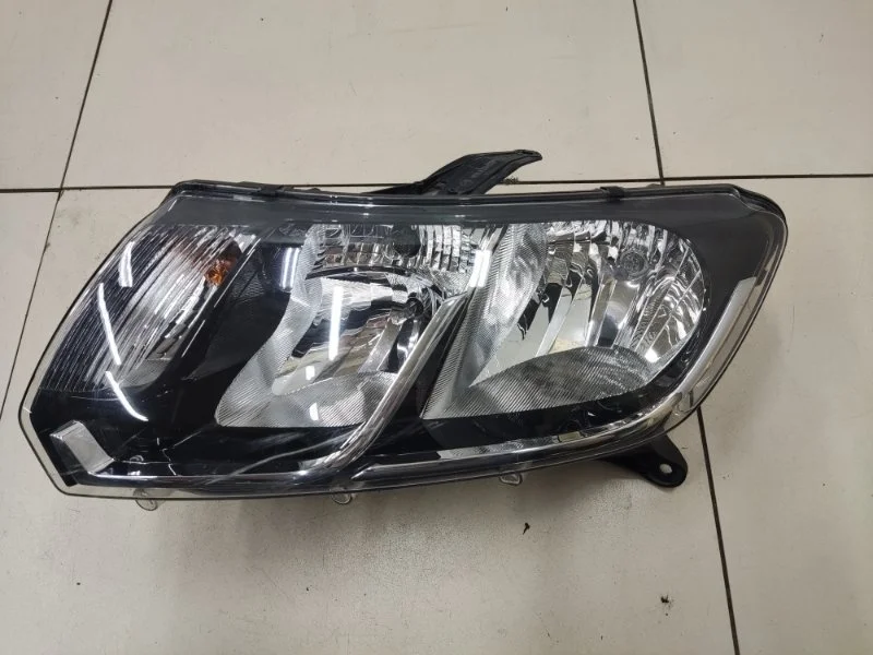 Фара передняя левая Renault Logan 2