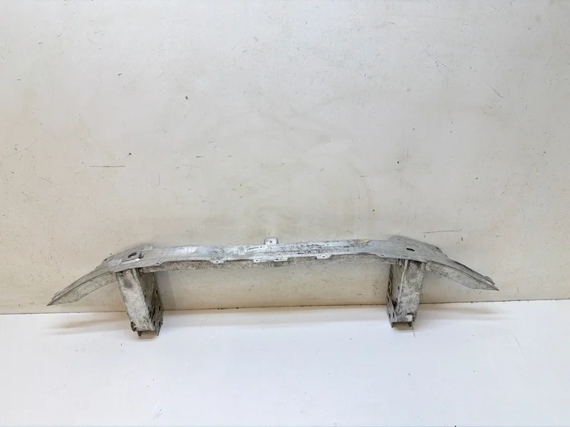 Усилитель бампера BMW 6er 2017-2020 G32