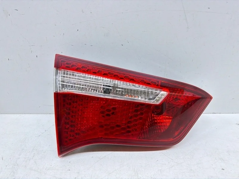 Фонарь Kia Rio 2011-2015 3