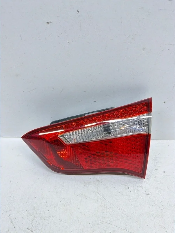 Фонарь Kia Rio 2011-2015 3