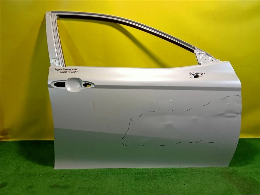 Дверь передняя правая  Toyota Camry V70 2017 6700106290 24104