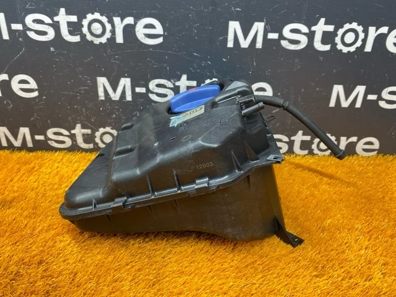 Бачок расширительный Audi Q7 2011 420121403 4L CJTC