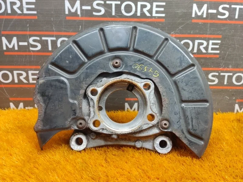 Кулак поворотный Volkswagen Passat 2007 3C0407254F B6 BVY, передний правый