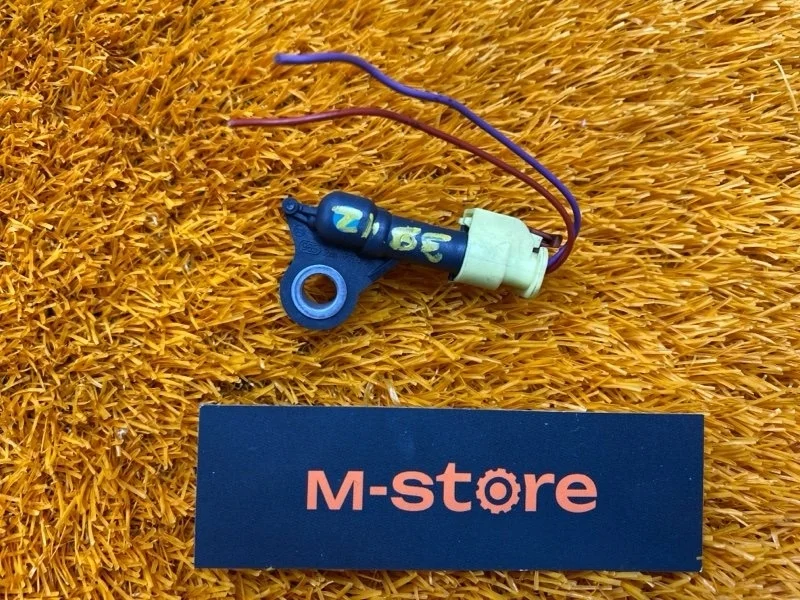 Датчик airbag ( удара) Audi A4 2015 4M0959651 B9/8W CYR