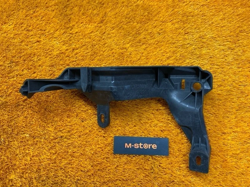 Крепление бампера Porsche Cayenne 2008 7L5807889 957 M4851, переднее левое