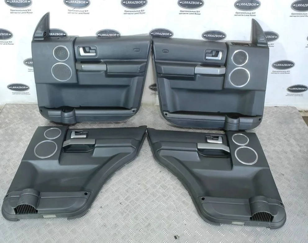 Обшивки дверей комплект Land Rover Discovery III (2004—2009) 276DT