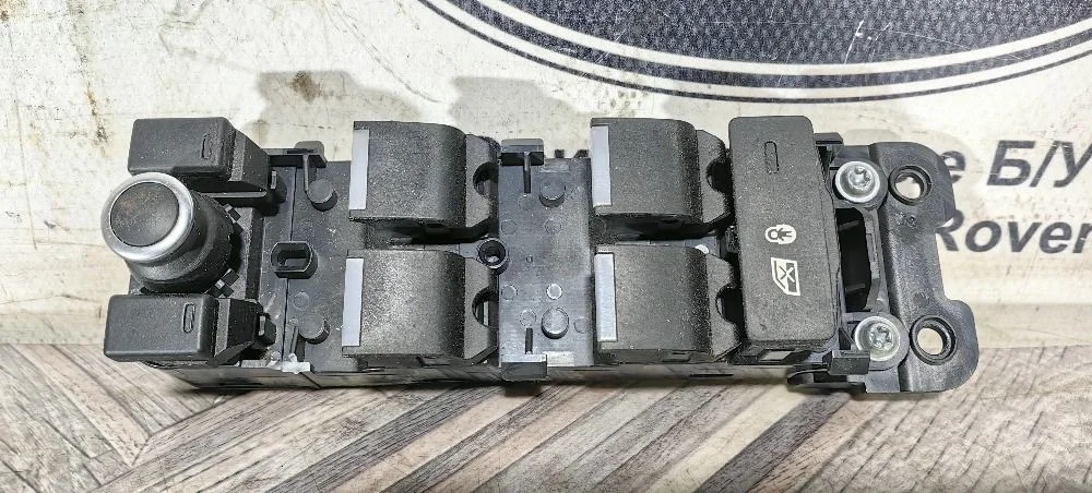 Блок управления стеклоподъемниками Land Rover Range Rover Sport II (2013—2017) J200