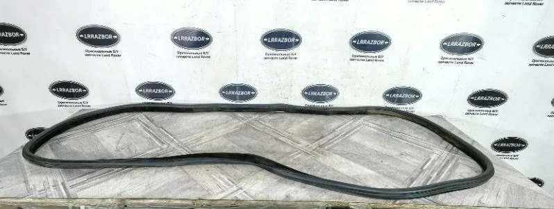 Уплотнитель двери Land Rover Discovery III (2004—2009) 276DT