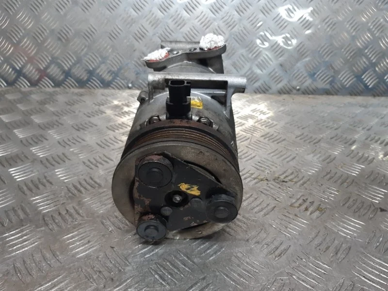 Компрессор кондиционера Ford Focus 2