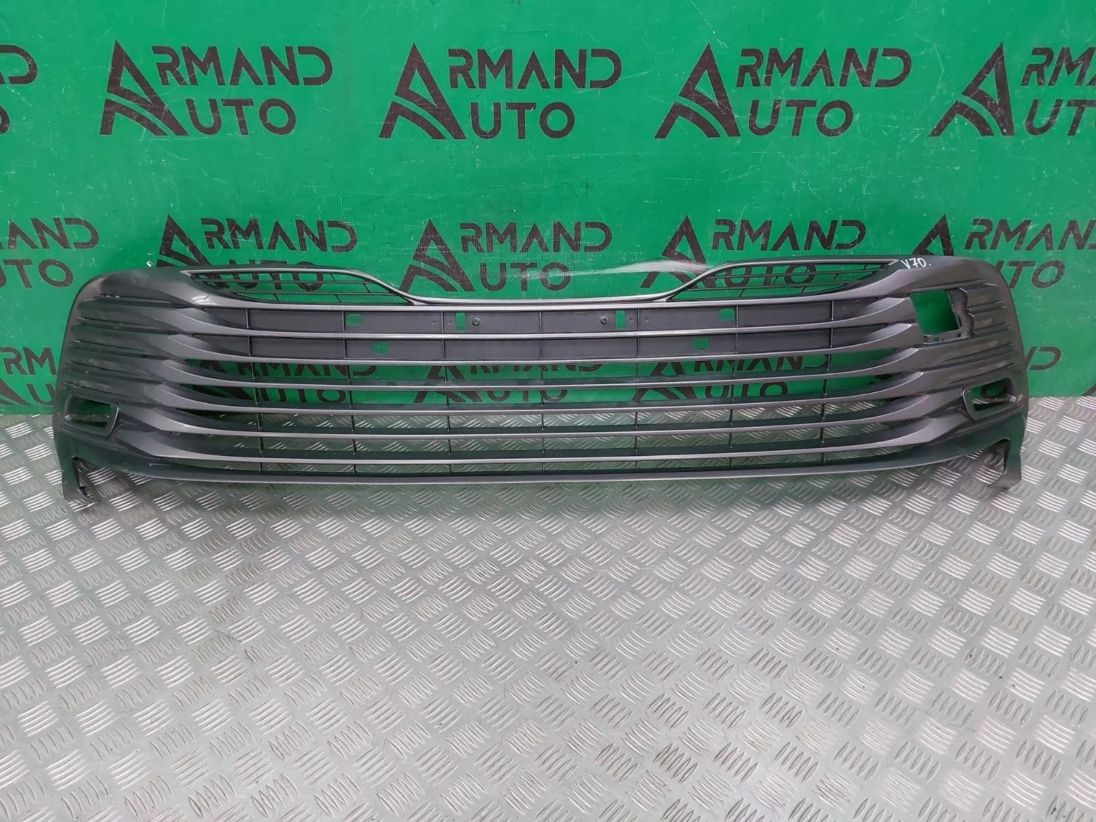 Решетка бампера Toyota Camry 2017-2021 8 XV70