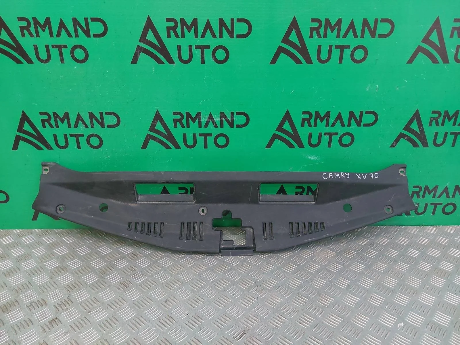 Кожух замка капота Toyota Camry 2017-нв 8 XV70