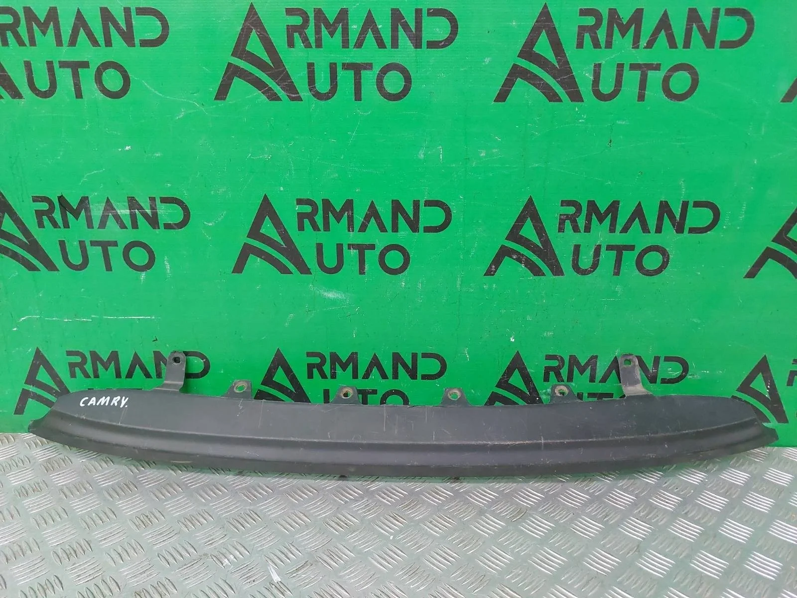 Накладка бампера Toyota Camry 2014-2017 XV50