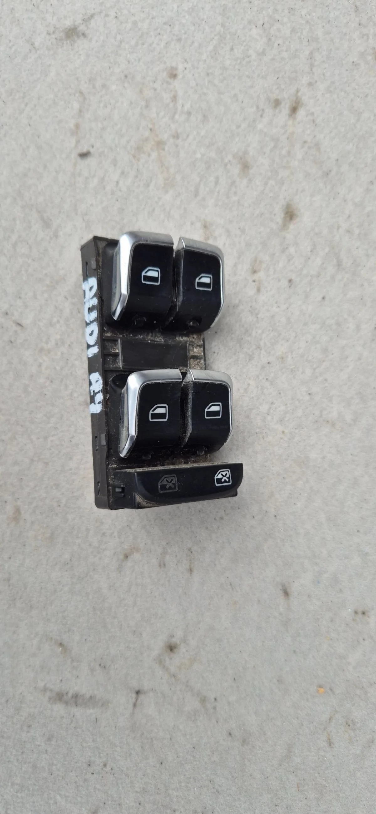 Блок управления стеклоподъемниками для Audi A4 B8