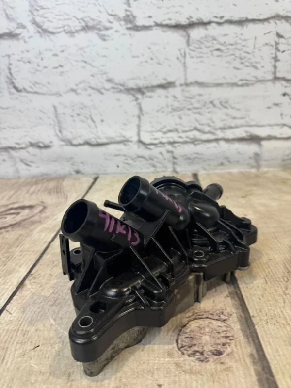 Помпа Audi A3 2015 8V